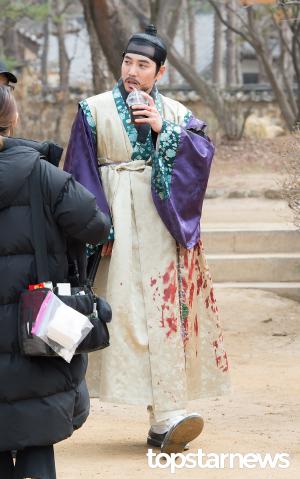 [HD포토] 주상욱, ‘여유로운 커피 한 잔’ (대군 현장공개)