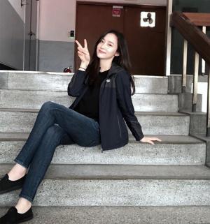 ‘곤지암’ 박지현, 설마 ‘곤지암 정신병원’ 배경으로 찍은 사진?… “독보적 피지컬”