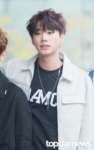 [HD포토] 유앤비(UNB) 준, ‘열일하는 이목구비’