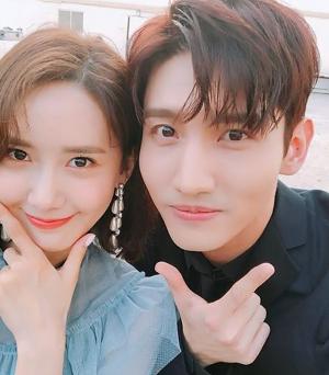 ‘효리네 민박2’ 윤아, 동방신기 최강창민과 다정한 투샷 공개…‘훈훈 케미’