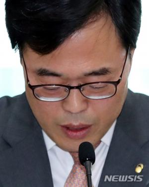 안철수, 김기식 논란에 “교만과 독주가 도를 넘어”…靑 비판