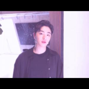 ‘이불 밖은 위험해’ 아이콘(iKON) 구준회, 물오른 비주얼로 여심 저격…‘설레는 눈빛’