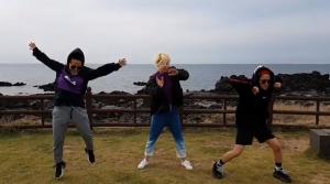 셀럽파이브 송은이, 안영미-김신영과 함께 춤실력 과시…“요즘 유행하는 #슬로우라이프”
