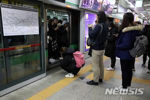 오류동역 투신 사고, 지난해에도 발생해…해결방법 필요