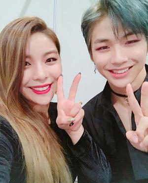 에일리(Ailee), 워너원 강다니엘과 한 컷 “쌍둥이 동생 찾음”