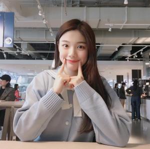 보니하니’ 김유안, 사랑스럽고 청순한 일상 모습…‘JYP 미녀 등극?’