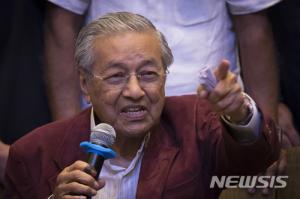 말레이시아, 61년만에 정권교체…총선서 야권연합인 희망연대 ‘승리’