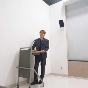 세븐틴(SVT) 부승관, 선생님으로 완벽 변신…“뿌쌤이라고 불러줘”