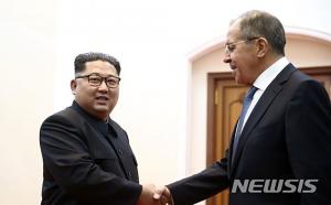 김정은, 비핵화에 대한 의지 변함없다고 밝혀…‘푸틴은 김정은에 친서 전달’