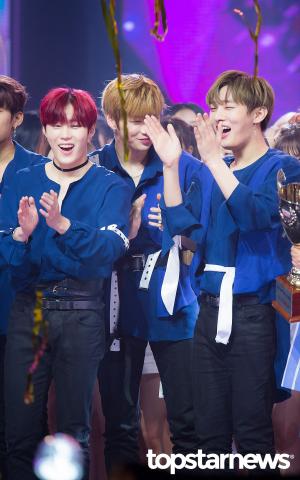 [HD포토] 워너원(Wanna One) 하성운-강다니엘-윤지성, ‘1위 발표의 순간’ (쇼챔피언)