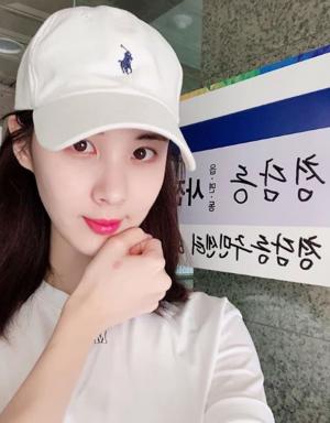 ‘시간’ 서현, 꽃미모로 투표 인증…‘투표했서현’