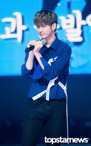 [HD포토] 워너원(Wanna One) 옹성우, ‘얼굴만한 작은 하트’ (쇼챔피언)