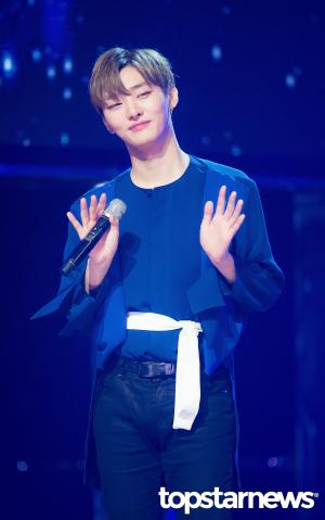 [HD포토] 워너원(Wanna One) 윤지성, ‘아련한 손인사’ (쇼챔피언)