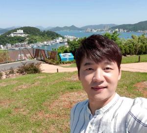 ‘배틀 트립’ 김승수, 박정철에 고마움 전하며 한 컷…‘이조합 찬성’