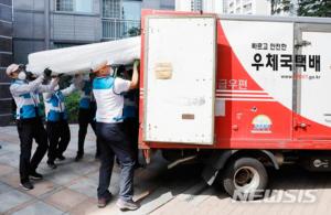 “우리는 국민 아니냐”…‘라돈검출’ 대진침대, 매트리스 하역에 주민 갈등