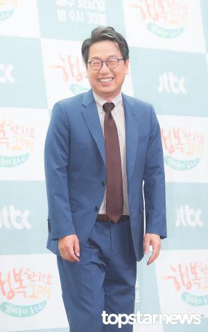 [현장] ‘김제동의 톡투유2’ 정재찬, 제작진에게 감사인사 전해 “방송에서 시낭독이 자연스러워졌다”