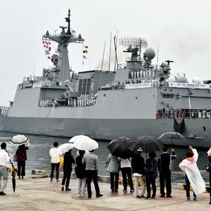 [종합]해군 마산함 폭발사고로 이모 하사 수술 후 숨져…사격훈련 준비 중 30mm 탄약해제 작업하다 원인미상의 폭발 발생