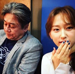 ‘특별시민’ 류혜영, 과거 최민식과 훈훈한 투샷…“어머머 너무 떨어서 뒷골땡기네”