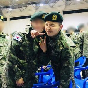 빅뱅(BigBang) 지드래곤, 군대 수료식 사진 ‘화제’…‘행복해 보여’