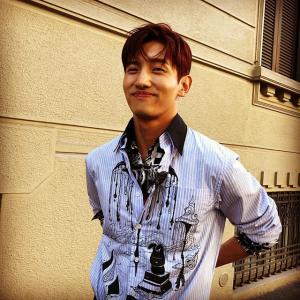 동방신기 최강창민, 눈웃음으로 ‘여심저격’…해외서도 빛나는 비주얼