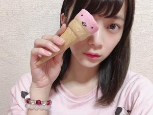 AKB48 고토 모에, 아이스크림 모형 들고 청순 비주얼 뽐내…‘티없이 맑은 미모’