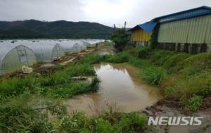 경북 청도, 산사태로 58번 국도 통제…경북지역 호우 피해 계속적으로 늘어나 태풍 ‘쁘라삐룬’의 영향