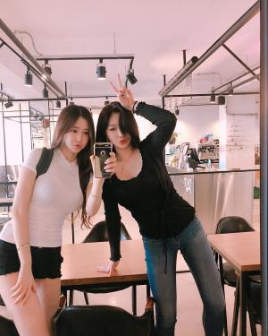 옷으로도 가려지지 않는 아프리카TV BJ 박가린·박가을 몸매