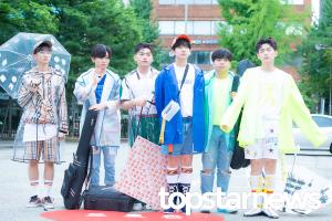 [UHD포토] 더 이스트라이트(The EastLight.), ‘개성 넘치는 출근길 패션’ (뮤직뱅크)