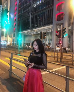 ‘미식클럽’ 허영지, 홍콩 밤거리서 빛나는 미모…“진짜 너무 예쁘다”