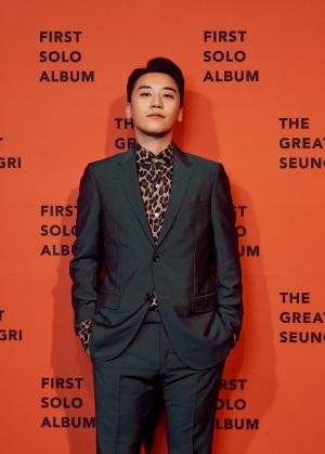 [현장] 빅뱅(BIGBANG) 승리 “YG, 음반 수시로 내주는 회사 아냐…양현석 설득해서 정규앨범 발매해”