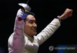 김정환, 펜싱 세계선수권 사브르 개인전 첫 우승…한국 선수 세계대회 개인전 우승 8년 만