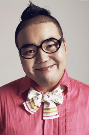 개그맨 김지호, 한 살 연하 일반인과 10월 결혼…품절남 대열 합류