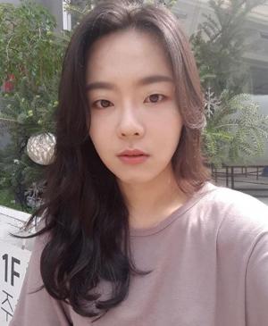 ‘방구석 1열’ 이상희, 빛나는 미모의 셀카 공개…‘아름다워’