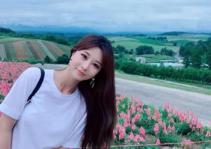 ‘롤챔스’ 김수현 아나운서, 꽃보다 아름다운 미모 자랑…‘완벽한 이목구비’