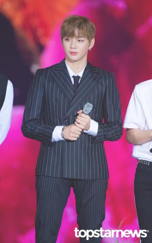 [HD포토] 워너원(Wanna One) 강다니엘, ‘센터의 위엄’ (2018 코리아 뮤직 페스티벌)