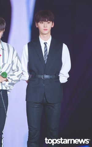 [HD포토] 워너원(Wanna One) 황민현, ‘그림 같은 자태’ (2018 코리아 뮤직 페스티벌)