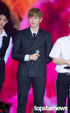 [HD포토] 워너원(Wanna One) 강다니엘, ‘잘생김이 한도초과’ (2018 코리아 뮤직 페스티벌)