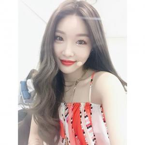 “Love U♡”…청하, 매일이 리즈 갱신…빛나는 미모