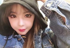 “기다려준 팬 여러분들에게”…박봄, 팬 사랑 면모 ‘뿜뿜’