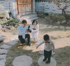 조성모, 아들·부인 구민지와 행복한 시간…“건강하게 커줘서 감사해”