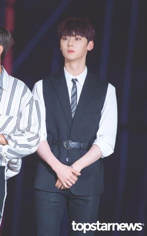 워너원 황민현, ‘와리가리’ 클립 영상 2,500만 뷰 돌파…‘황제의 위엄’