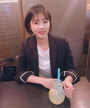 ‘핑크 폭격기’ 이재영, 근황 공개…밝은 미소로 팬심 저격