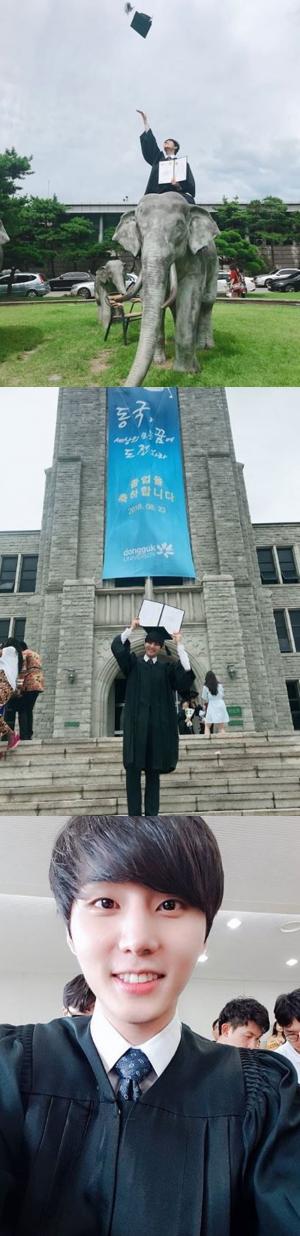 데이식스(DAY6) 영케이, 동국대학교 졸업…‘학사모도 잘 어울리네’