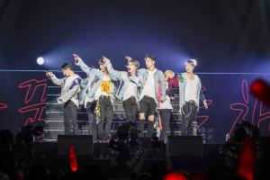 아이콘(iKON), 日 투어 시작…후쿠오카 3만 2천여 팬들과 ‘사랑을 했다’