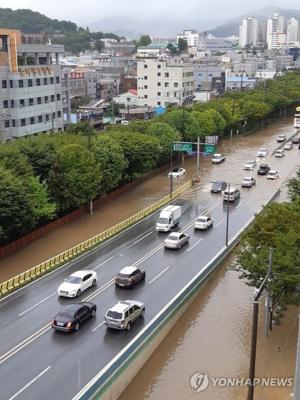 광주·전남, 시간당 60㎜ 물 폭탄으로 침수…‘성인 허리높이까지 차오른 물’