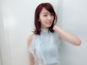 HKT48 미야와키 사쿠라, 성숙한 느낌도 200% 소화해...‘여신美’ 뿜뿜