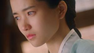 ‘미스터 션샤인(선샤인)’ 김태리, 그렁그렁 눈물 맺힌 카리스마 눈빛…‘압도적인 애신 포스’