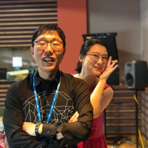 ‘굿모닝FM’ 동디 김제동, 김유리 리포터와 다정한 투샷 “오랜만에 안경 낀 아요” 