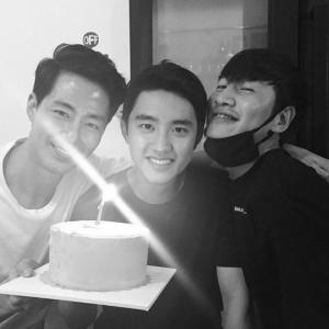 ‘백일의 낭군님’ 엑소(EXO) 도경수(디오), ‘안시성’ 조인성-이광수와 생일 파티…‘이 우정 응원해’