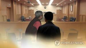 ‘노모 살해 아들’ 2심서 감형…재판부 “우발적 범행”